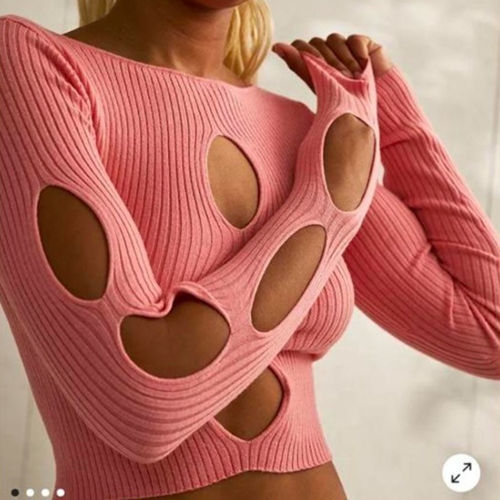 Urban Outfitters Cut Out Slash Top Size Medium